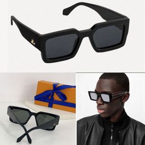 Officiell senaste miljonär solglasögon Mens Women Classic Square Frame 1579 Glasögon Designer Fashion Black Solglasögon Original Box Occhiali Da Sole Di Design