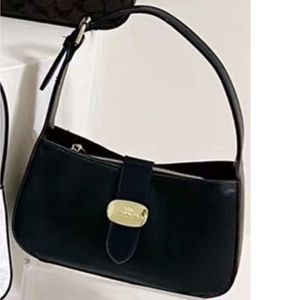 2024 New Classic Borsa da donna Moda Eliza Carriage Ascellare Lunar Half Moon Tiger Denti Casual Borsa versatile