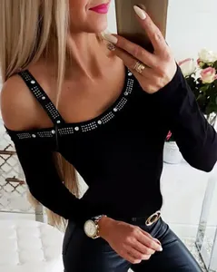 Kvinnors T -skjortor Topp kvinnor 2024 Spring Fashion Cold Shoulder Rhinestone långärmad avslappnad vanlig mager dagliga tee y2k kläder