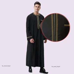 Этническая одежда Абая Мусульманская мужская одежда Исламские платья Модный кафтан Пакистанский кафтан Саудовская Аравия Джубба Тобе Марокканский Дубай Мусульман Черный 443