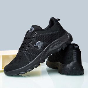 New Version of Middle-aged and Elderly Breathable Shoes Walking Men's Casual Sports Comfortable Non Slip Shoes