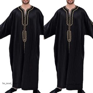 Abbigliamento etnico 2022 Uomo Islamico Arabo Caftano Musulmano Manica lunga Allentato Abaya Vestaglie Moda Arabia Saudita Dubai Mens Jubba Thobe 233