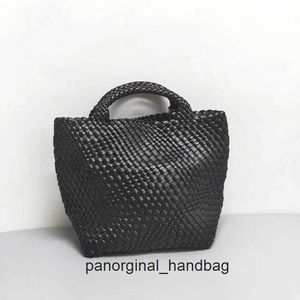 Designer Bottegs Arco Tote Venetas Tasche, große, zweihändig gewebte, handgefertigte Handtasche für Mutter und Kind mit PU, klein, 2024, Neuauflage, 18 Jahre