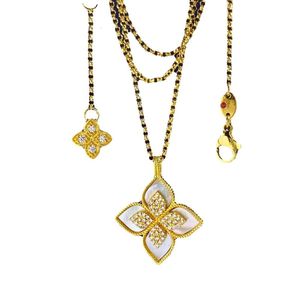 Halsband för pendellkvinnor Brand Designer T Clover Gold Sweet 4 Leaf Flower Elegant Charm Choker Halsband med Crystal Diamond Jewelry GG