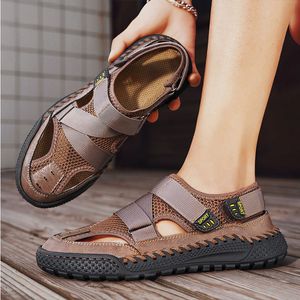 Atmungsaktive Mesh-Schuhe für Herren, 2023, Sommer, neue geschlossene Zehen, modische, lässige Plateau-Sandalen für Herren, Outdoor, hellschwarz, braun, Farben, Wanderschuhe