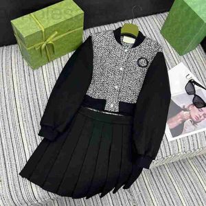 Zweiteiliges Kleid Designer Damen Trainingsanzüge Tweed Langarm Einreihige Bomberjacke und plissierter Minirock Mode Outfits 9BIX