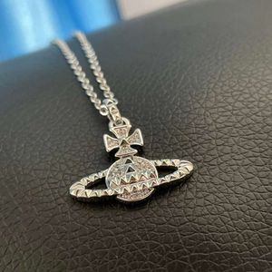 Вдовствующая императрица Вивьен, серебряное ожерелье с заклепками и бриллиантами Сатурн, NANA