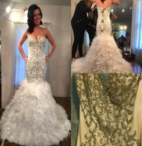 Luxury Mermaid Wedding Dresses Bling Beaded Rhinestone Feather paljetter Beach bröllopsklänningar Sop Train Sweetheart Plus Size Bridal6922032