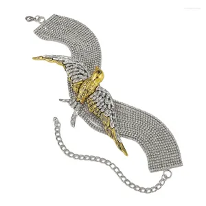 Choker Unique Multi Tiered Necklace Exquisite Bird Swallow Pattern And Diamonds Neckchain Charm For Jewelry Collectors