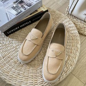 Luxury Dress Shoes Thick Soled Casual Flat Shoes Leather Metal Buckle Black White Low Heel Women Platform Outdoor Lawn Shoe