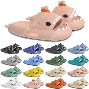 Gratis fraktdesigner Shark One Slides Sandal Sandmlagen för män Kvinnor Gai Pantoufle Mules Män kvinnor tofflor tränare flip flops Sandles Color16