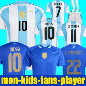 Argentina 2024 Copa América Di Maria Jerseys 24 25 Fãs Versão de Messis Mac Allister Dybala Martinez de Paul Maradona Kit Kit Men Coolentes de futebol S-4xl