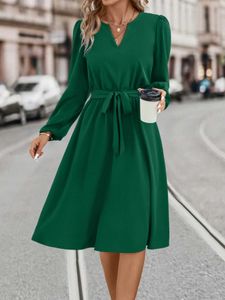 Vestidos casuais básicos novo outono e inverno moda feminina longo trenó pequeno decote em v cinta vestido feminino verde elegante casual cintura puxando vestidosc24315