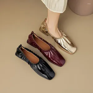 Phoentin Casual Shoes Concise 242 veckade låga klackar Elegant kvinnors fyrkantiga tåpumpar 2024 Spring Patent Leather Loafers Plus Size 42 FT3129 71431