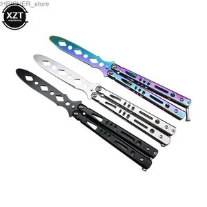 Taktiska knivar Portable Folding Knife for CSGO Balisong Trainer Rostfritt stål Packt Practice Nytt knivträningsverktyg utomhus Gamesl2403