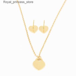 Wedding Jewelry Sets Fashion Jewelry Sets Women Lady Heart Earring 18K Gold Earrings Necklace With T Letter Pendant Necklace Q240316