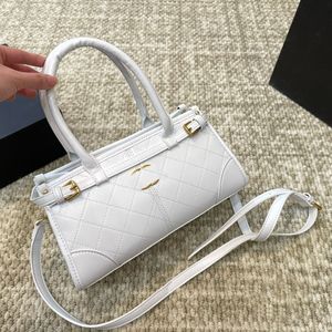 Fashionabla satchel kvinnor reser handväska designer axel väska lyx mini tote daglig pendlare väska stor kapacitet diamantback mönster crossbody väska hink väska