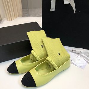 Womens Designer Dress Shoes Low Flat Heels Macaron Dress Shoes Contrast Color Ballet Shoes To Send The Same Color Stockings For Girls Gifts