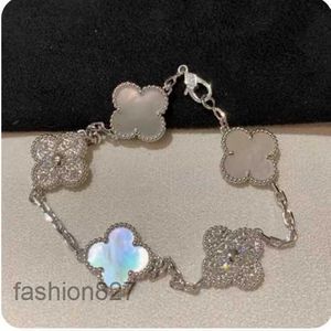 2023 Luxury Clover Designer Bracelet Mother of Pearl 18k Gold Brand Love Bangle Charm Bracelets Shining Crystal Jewelry for Wom295Y77