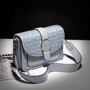 공장 허가 새로운 핫 디자이너 핸드백 홍콩 클래식 우체맨 가방 어깨 카메라