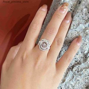 Zestawy biżuterii ślubnej CH Zestaw najwyższej jakości luksusowe diamentowe naszyjniki wisiorki kolczyki pierścień dla kobiety klasyczny styl marki marki 18k złoty oficjalny Q240316