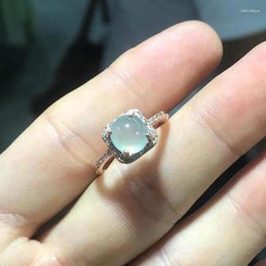 Cluster Rings Exquisite Craftsmanship Silver Inlaid Natural Chalcedony Round Adjustable Ring Light Luxury Charm Ladies Jewelry