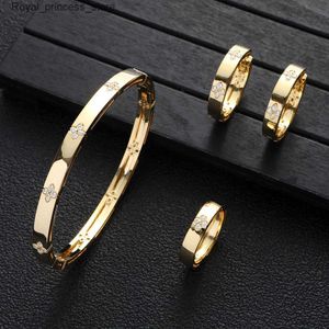 Conjuntos de jóias de casamento de luxo 3 PCS Dubai African Bangle Ring Set Conjuntos de jóias para mulheres casamento zircão cúbico cristal CZ jóias de noiva S365 Q240316