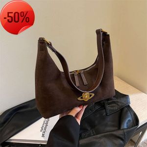 Negozi di fabbrica 2024 nuova moda autunno/inverno pendolarismo borsa di grande capacità spalla stile occidentale da donna casual sotto le ascelle