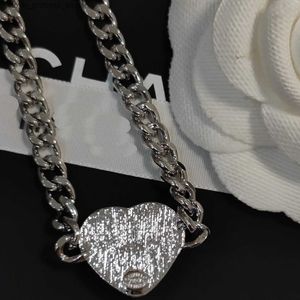 Wedding Jewelry Sets Designer Pendants Necklaces Stud Earring Silver Plated Heart Pearl Crystal Luxury Brand Letter Choker Pendant Necklace Q240316