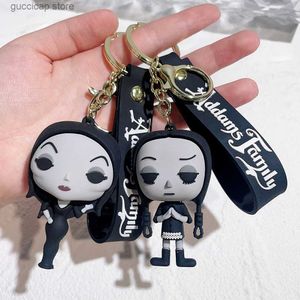 Nyckelringar Lanyards Movie onsdag Addams Keychain Addams Family Model Key Ring Fashion Par Bag prydnad Key Chain Car Pendant Kids Party Gift Y240318