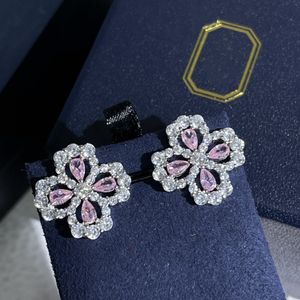 S925 Pure Silver Ear Studs Klasyczna koniczyka Pełna diamentowa kolczyki z wysokim węglowym diamentowym Luksusem Luksus