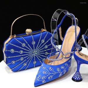 Sapatos casuais Doershow vêm combinando mulheres sapato e bolsa conjunto decorado azul nigeriano Itália HAQ1-12