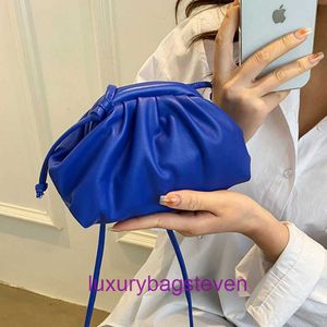 Factory Outlet Bottgss Ventss Pouch Tote bags all'ingrosso in vendita 2024 Borsa popolare Semplicità Crossbody Senmeng Nuova piega coreana alla moda con logo reale 70UV