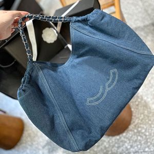 Vintage denim kadın tasarımcı büyük alışveriş çantası lüks tote 33cm iki tonlu nakış harfleri dekorasyon gümüş matelasse zincir omuz çanta ile fermuarlı çanta