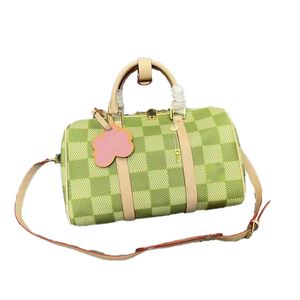 24SS Women Checkerboard Kontrastväskor Diagonal crossbody väska för damer Luxur Designer Handväska korthållare Outdoor Travel Wallet Messenger 35cm