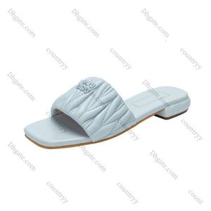 Designer de luxo slide chinelos sandálias de verão das mulheres praia interior plana flip flops couro senhora moda feminina sapatos clássicos senhoras