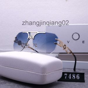 Designer Versage Versache Solglasögon Cykel Luxury Fashion Sports Polarize Solglasögon Män Kvinna Ny Vintage Driving Beach Travel Blue Goggle Square Sun Glasses Ny