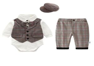新生児の衣装新生児の男の子の服ベビースーツ男の子の服セットロンパサペンダーショーツベビー幼児デザイナー服a51046357