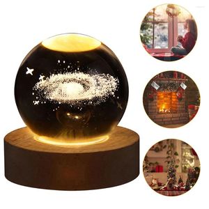 Luzes noturnas LED bola de cristal luz lâmpada de vidro 3D gravado pequeno com base de madeira carregamento USB para decoração de arte