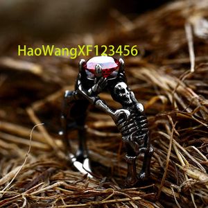 SS8-907R Steel Soldier Gothic Skull Ruby Black Zircon Ring Vintage Fashion Punk Hip Hop rostfritt stål skelett stenring