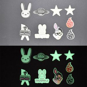 9st/Lot Cartoon Shoe Charms Glow in the Dark B Unny Animal Charms Buckle Can Light Clog Charms Fashion Gift