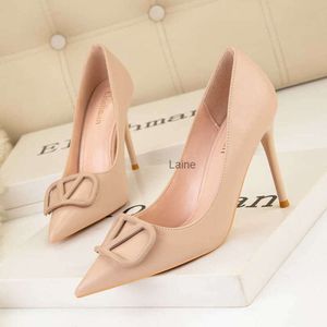 Luksusowe buty na wysokim obcasie dla kobiet - designerskie metalowe pompki klamry eleganckie modne obuwie Y2303