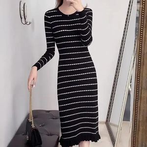 Casual Dresses Striped Knitted Mid Length Dress O-Neck Bottom Sweater Fishtail Fashion Long Sleeve Autumn Women's F161