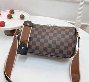 Tasarımcı Omuz Çantası Kadın Tasarımcı Crossbody Bag Lüks çantası L Baget Çanta V Retro Baskı Yüksek kaliteli moda deri çanta tasarımcı çanta cüzdanı