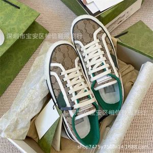 17% rabattskor 2024 High Edition G Family Brodery 1977 Canvas Old Flower Color Matching Par Womens Casual Classic Little White Shoes Sports