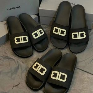 Sandaler tofflor Slides Mens Classic Letters Black White Black and White Color Matching Womens and Mens tofflor Sandaler Sandaler 78449