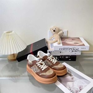 25% de desconto sapatos 2024 primavera nova flor velha biscoito pequeno branco couro genuíno sola grossa casual esportes sapatos de casal dos homens e das mulheres