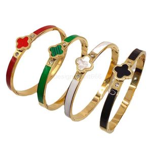 Designer Braceletfor womenmen Fashion Luxury Four-leaf clover Jewelry Bangle Bracelets 18K Rose Gold Titanium Steel Diamond bangles Nail Bracelets for Women