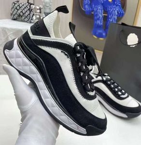 Woman Star Sneakers Out of Office Sneaker Channel Luxury Mens Mener Men Womens Trainers Sports Disual Shoe Running Shoes Trainer Mainstream Shoes22