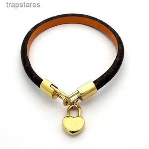 High End Charm Armband Leather Fashion Lock Classic Jewelry Designer Flat Brown Brand Metal for Men and Women Gift MMav